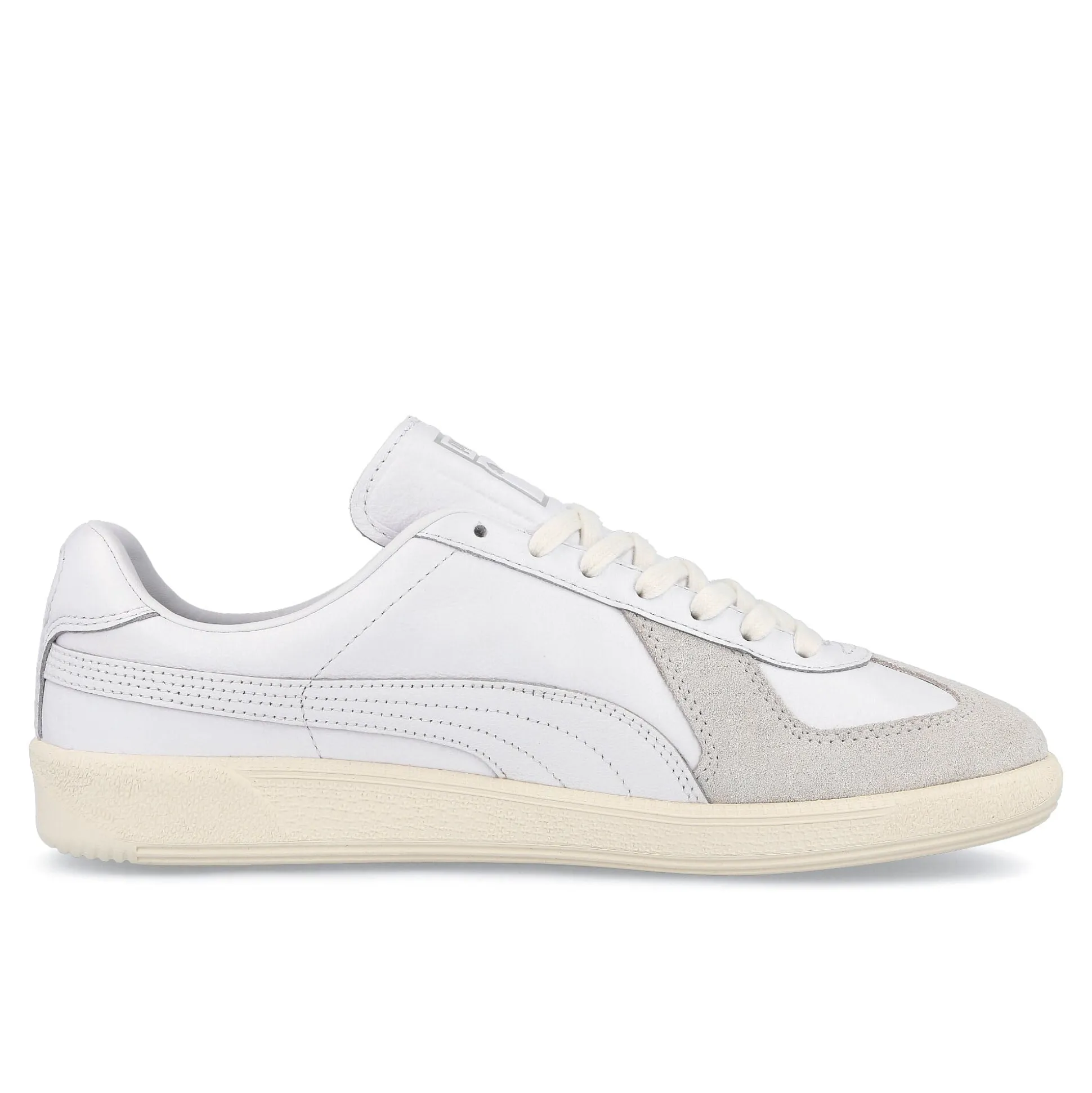 Hot army trainer og Low Tops|The Classics