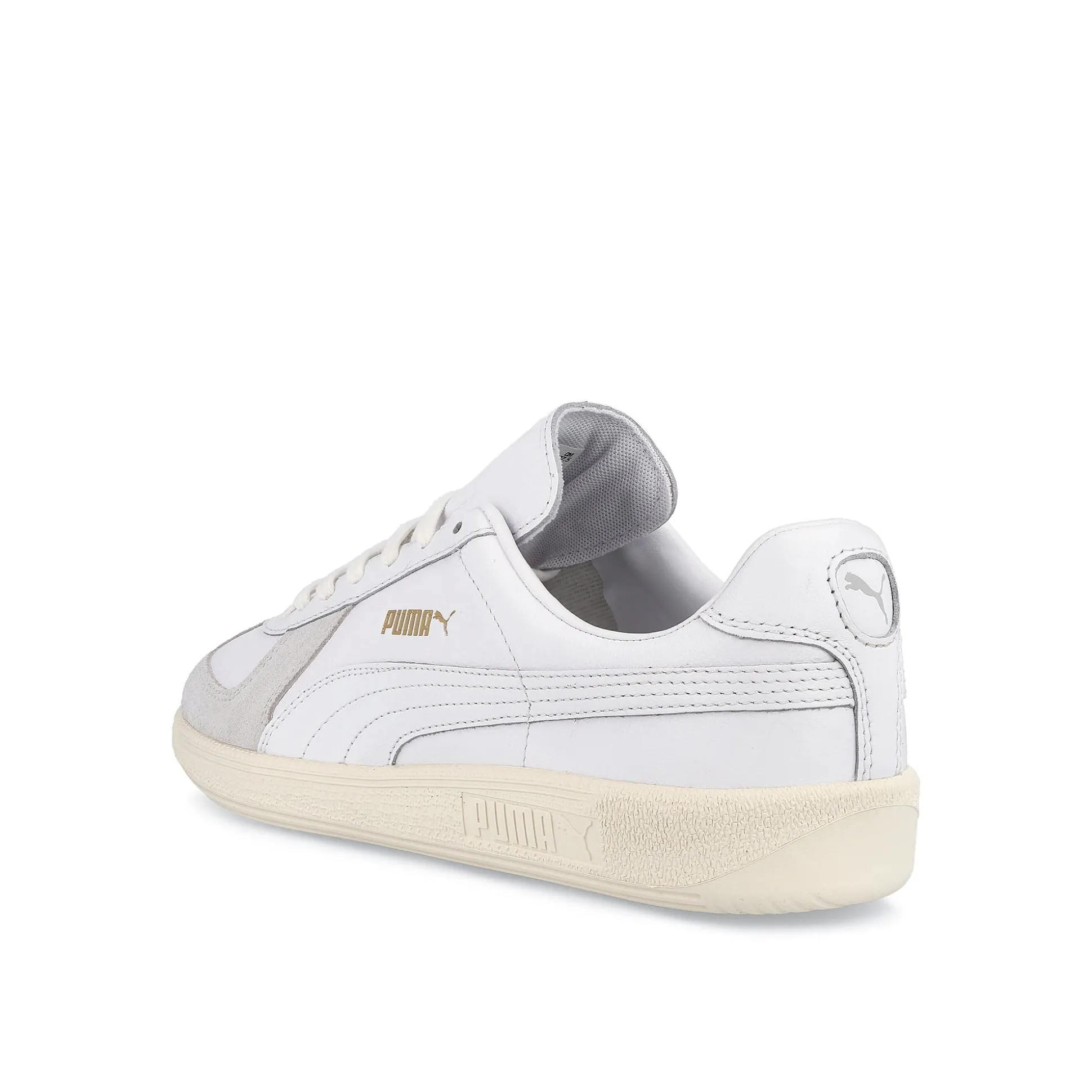 Hot army trainer og Low Tops|The Classics