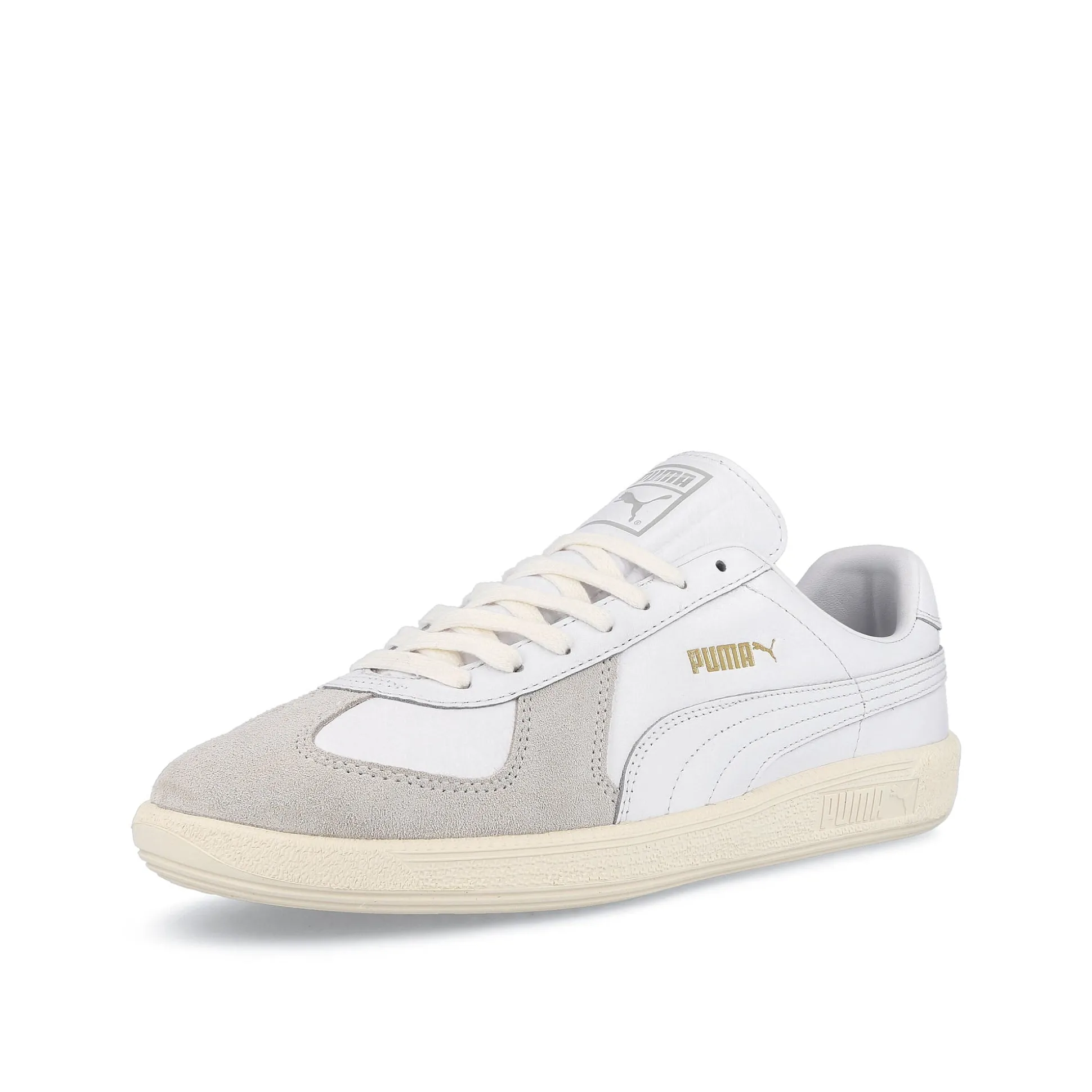 Hot army trainer og Low Tops|The Classics