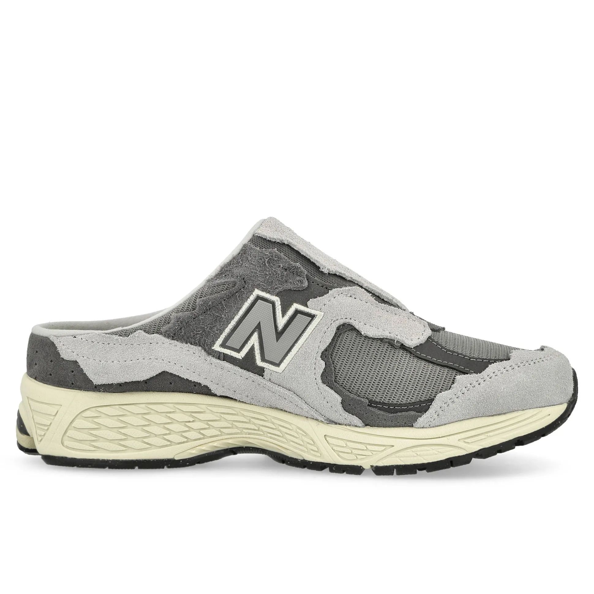Flash Sale M2002NA Women Low Tops|Slides & Sandals