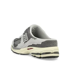 Flash Sale M2002NA Women Low Tops|Slides & Sandals