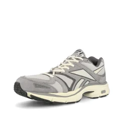 Store Premier Road Plus VI Women Low Tops|Retro & Running