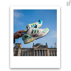 Shop ZX10K "I CAN IF I WANT" Reichstag Postkarte Polaroid Women Print & Magazines|Print & Magazines